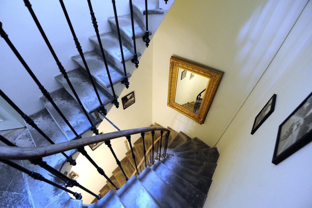 Carcassonne Town House, Rue Barbes Apartment Bilik gambar