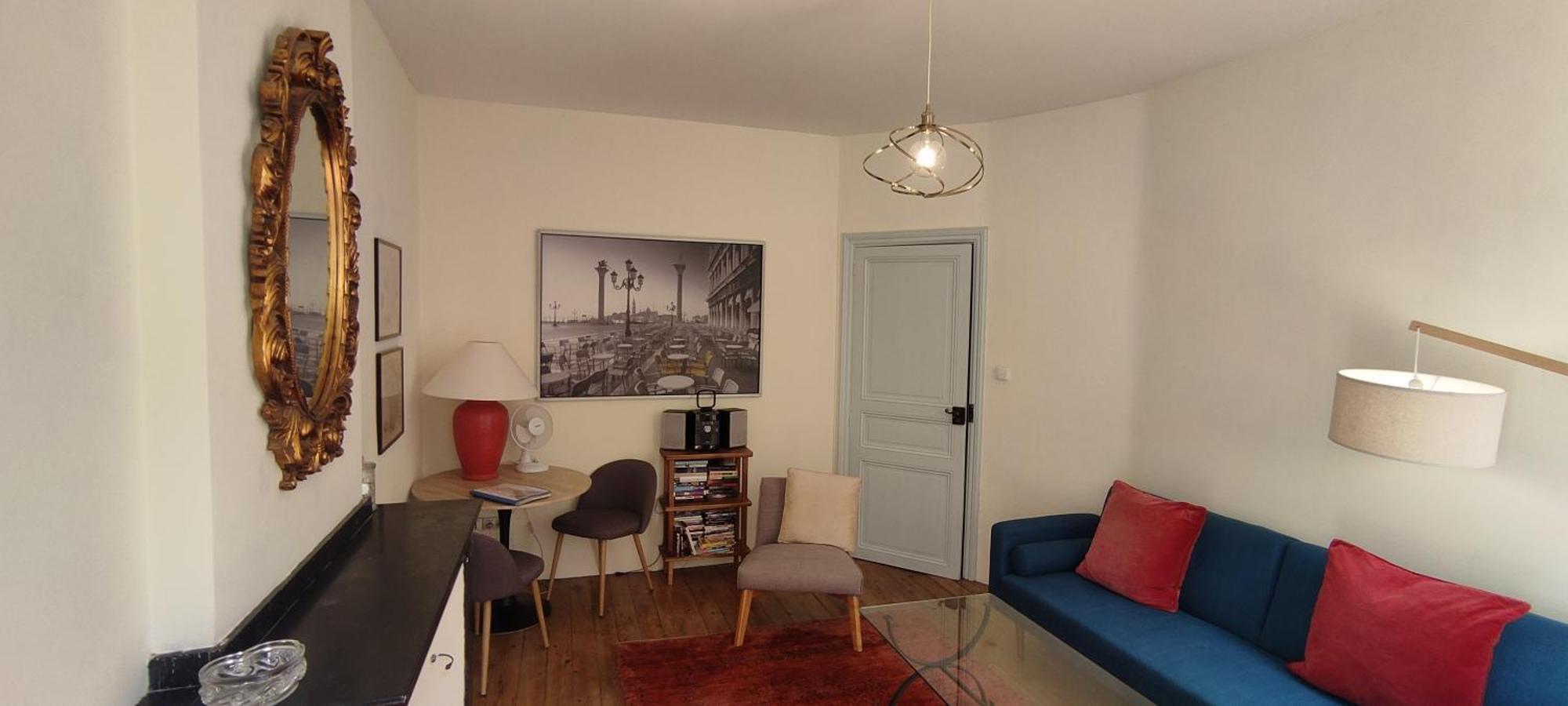 Carcassonne Town House, Rue Barbes Apartment Bilik gambar